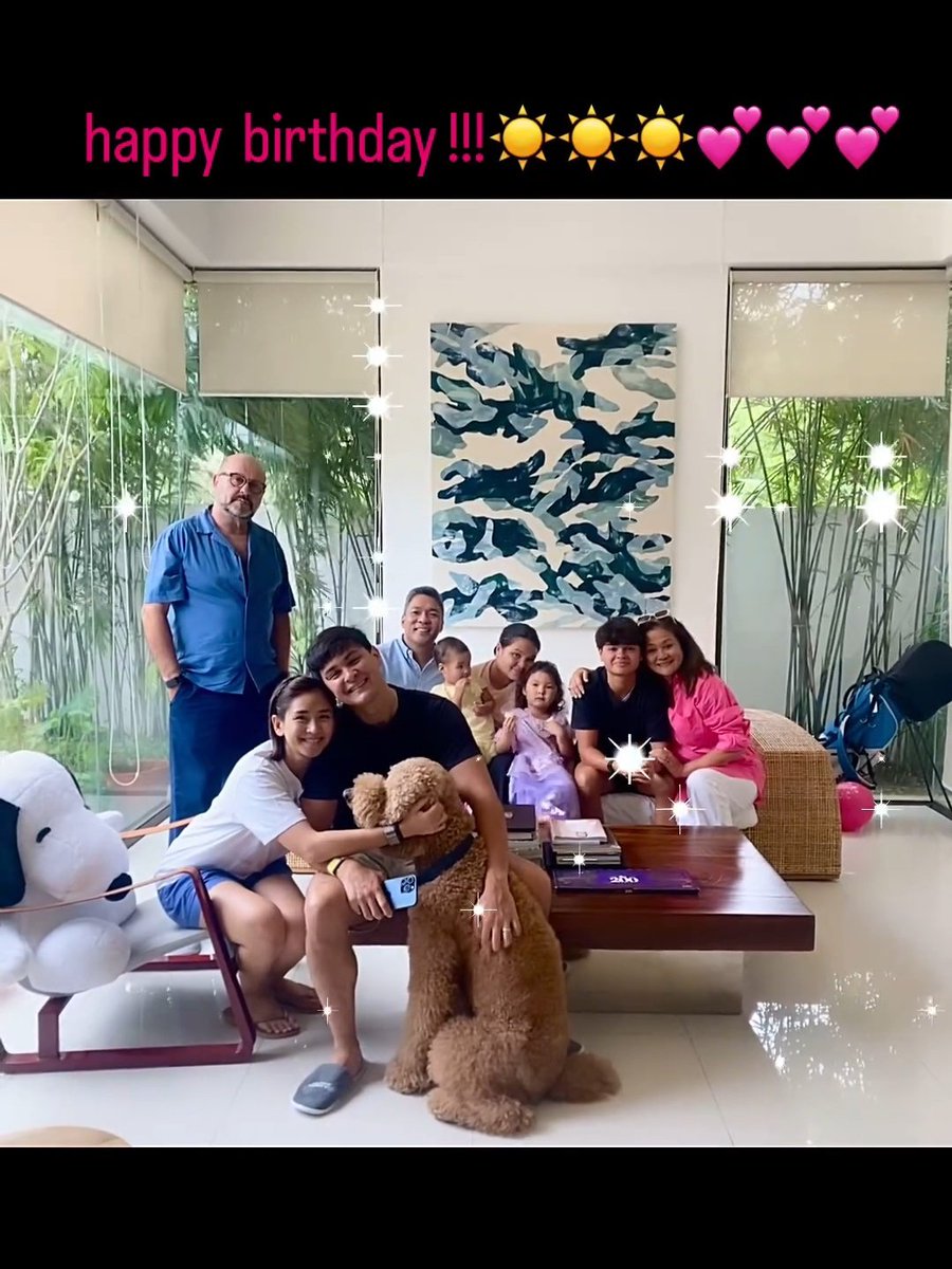 iSpyAshMatt's tweet photo. I love this family. 🥰 And, I love Mama G for always sharing these family moments.  #LifeWithTheGs 

SARAH G SHINES AT 36
#HappyBirthdaySarahG https://t.co/wv7H2RP2ZZ