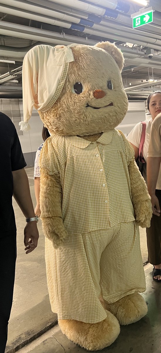moszzi's tweet photo. มาหาน้องข้าว แต่เจอน้องเนย 
#Butterbear https://t.co/ijji19uD6V