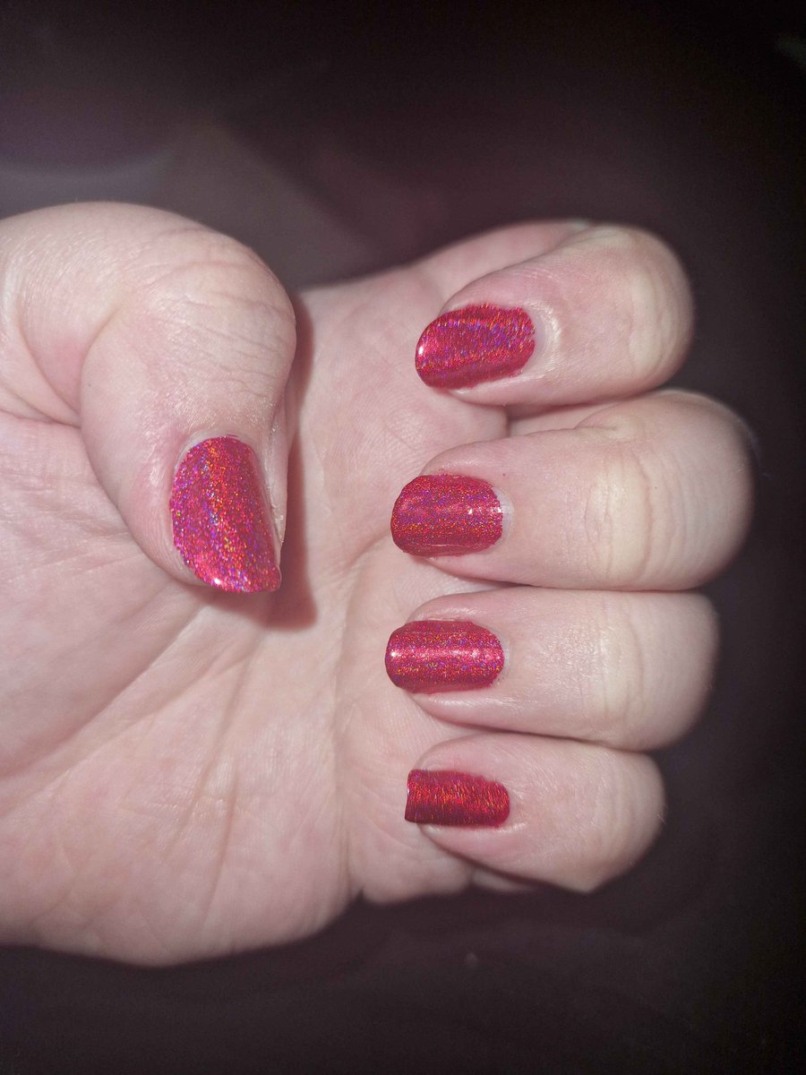 LilMsPlagueRat's tweet photo. I did not realise just how different nail polish brands could be. I have wanted @holotaco for years and a friend bought me some for my birthday, I have never had a polish feel so nice on, or dry so quickly. Just need to have more practice applying it now https://t.co/YyyJnQCjn3