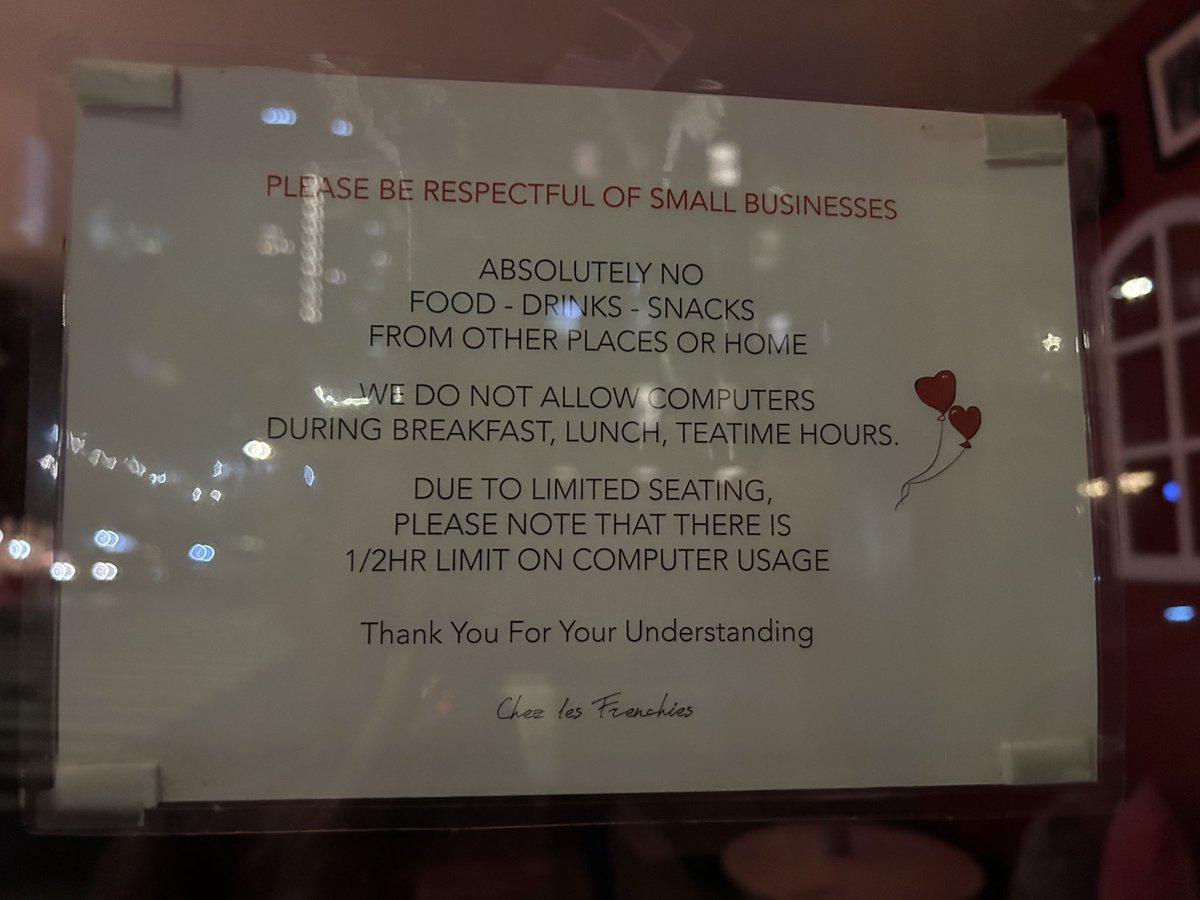Who needs a computer at breakfast (or any other meal) when you could linger over a book? ⁦<a href="/stjohnscollege/">St. John's College</a>⁩