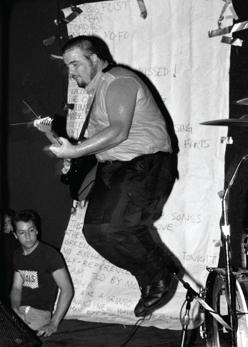 PunkRockStory's tweet photo. 40 years ago today
D. Boon with The Minutemen at 9.30 Club, Washington DC, July 26, 1984.

Note the slightly oversized setlist 🤩

Photo by Jim Saah.

#punk #punks #punkrock #harcorepunk #theminutemen #dboon #history #punkrockhistory https://t.co/k73kIUwcbm