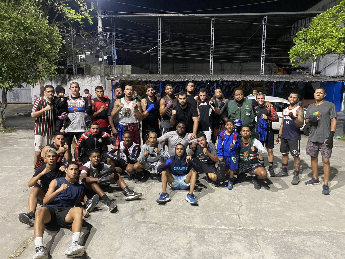 Galera vem evoluindo, +1 treino concluído na permissão de Deus! 🙌🏻🙏🏻
#EquipeLobisomem 🐺🥊