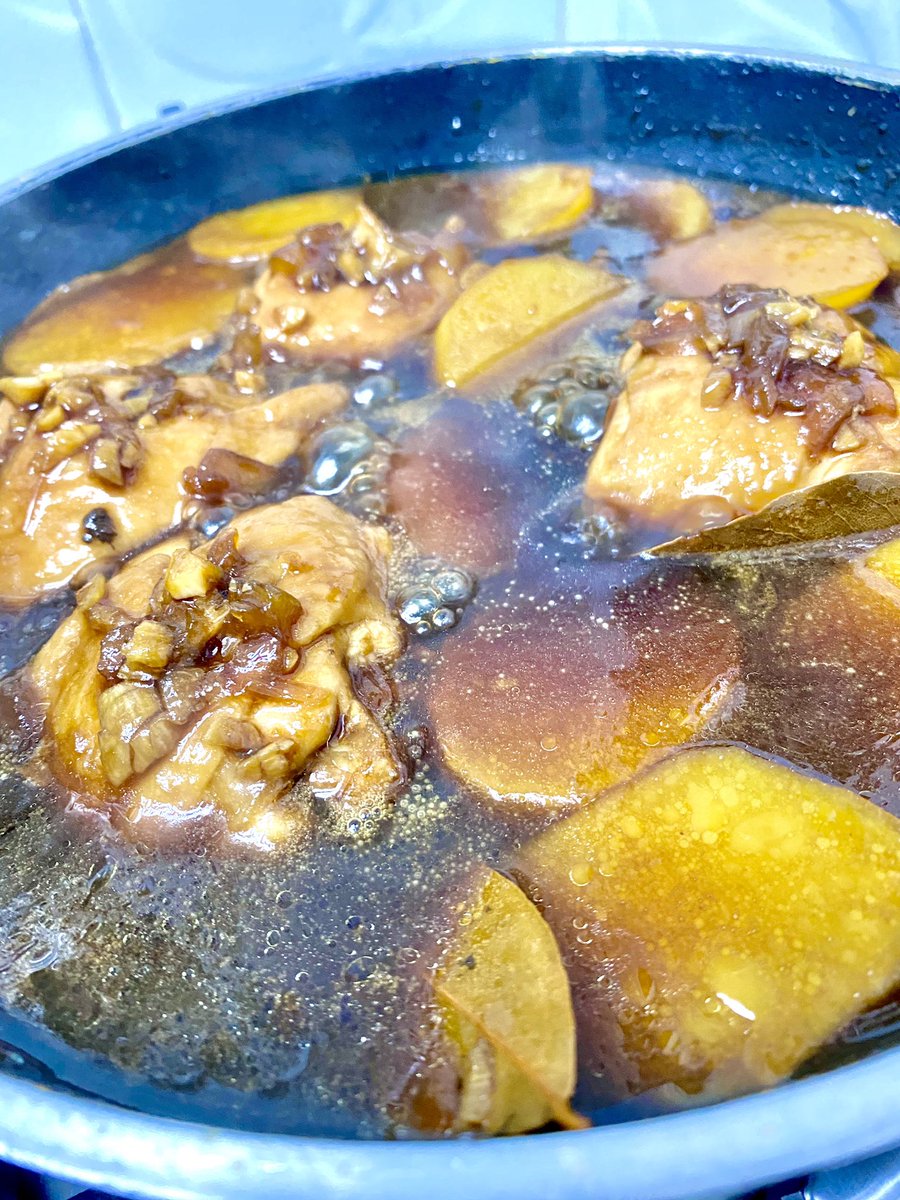 jonbugarin's tweet image. PINEAPPLE CHICKEN ADOBO

 #foodgoal #foodtrip #foodie #foodies #food #foods #foodlover #foodlove #foodblogger #foodjournal #homemade #homecooked #pinoydish  #adobo #chickenadobo #adobodish #yummy #delicious #chickenrecipe #filipinodish @Kitchenomics @DelMonte
