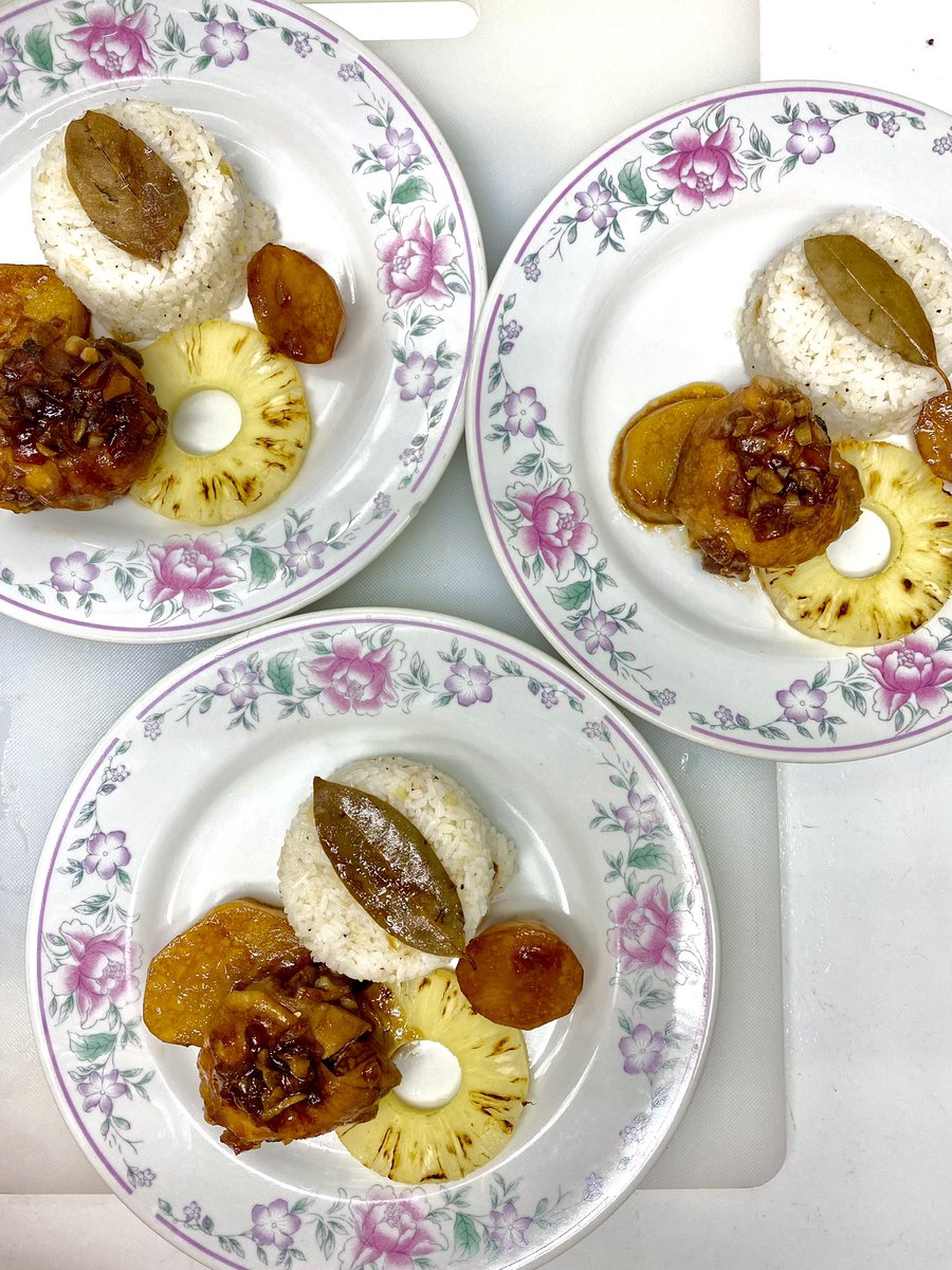 jonbugarin's tweet image. PINEAPPLE CHICKEN ADOBO

 #foodgoal #foodtrip #foodie #foodies #food #foods #foodlover #foodlove #foodblogger #foodjournal #homemade #homecooked #pinoydish  #adobo #chickenadobo #adobodish #yummy #delicious #chickenrecipe #filipinodish @Kitchenomics @DelMonte