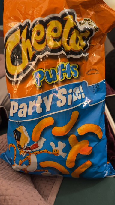 Why is it fun to suck the air out of these and make them like implode in my mouth https://t.co/QezG8<a href="/tag/tallgoddess"class="tags"><span>#tallgoddess</span></a><a href="/tag/shortmen"class="tags"><span>#shortmen</span></a><a href="/tag/icanreachthetopshelf"class="tags"><span>#icanreachthetopshelf</span></a>