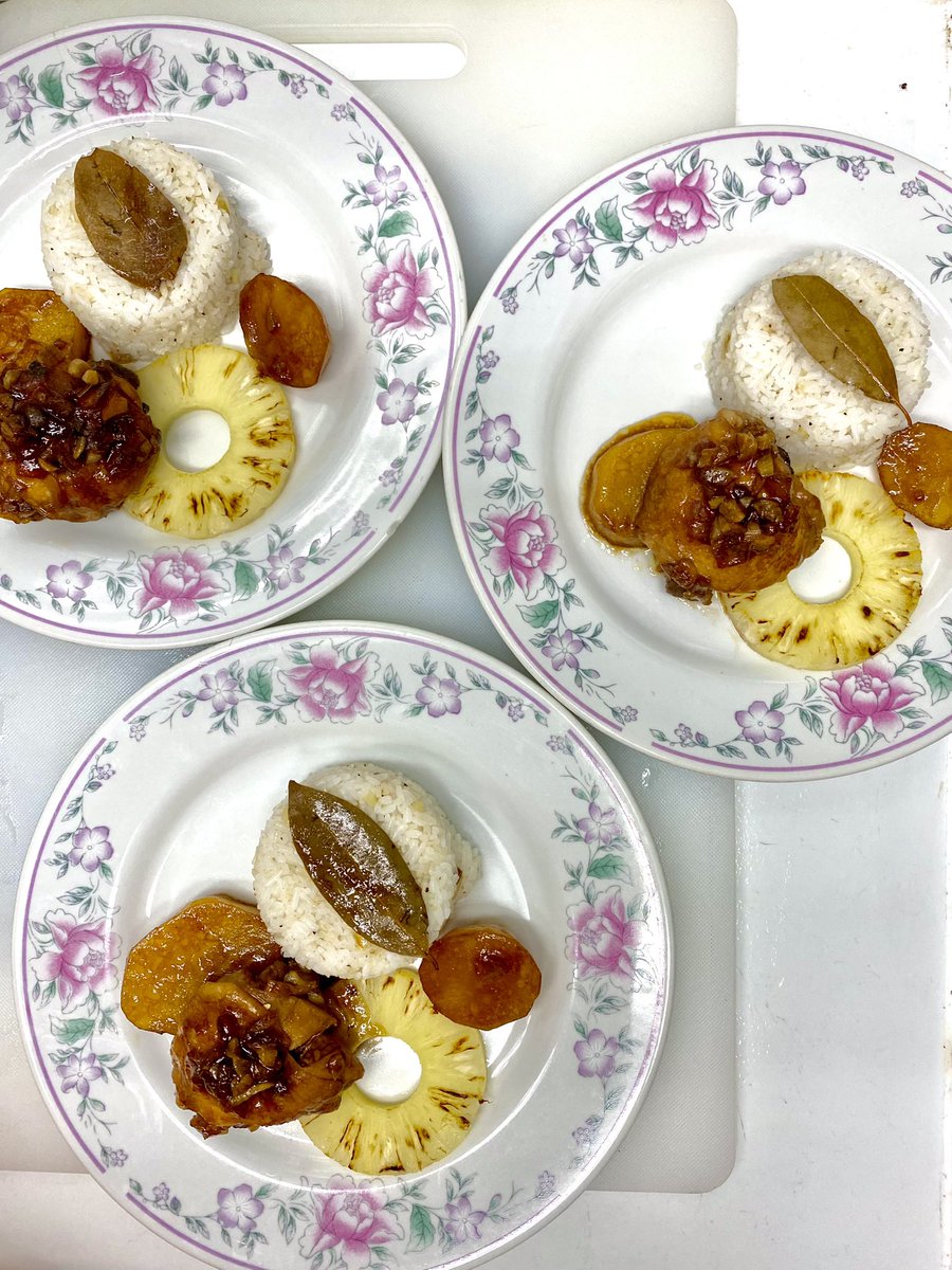jonbugarin's tweet image. PINEAPPLE CHICKEN ADOBO

 #foodgoal #foodtrip #foodie #foodies #food #foods #foodlover #foodlove #foodblogger #foodjournal #homemade #homecooked #pinoydish  #adobo #chickenadobo #adobodish #yummy #delicious #chickenrecipe #filipinodish @Kitchenomics @DelMonte