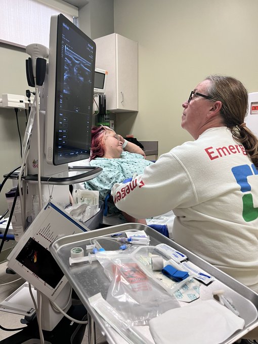 I never post personal family things but my daughter needs prayers! My daughter had a horrific horseback<a href="/tag/horsemanship"class="tags"><span>#horsemanship</span></a>