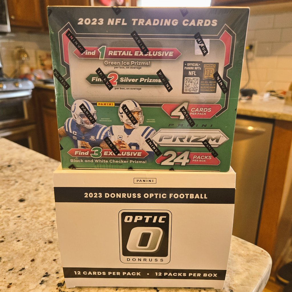 rdaex1's tweet image. 🏈 
12 OPTIC FAT PACKS
1 Prizm retail box 
🏈 

Only 4 remaining! 
Breaks tomorrow night! 

BOGO break!
$30 per spot
Pick one, get one random!
Houston and Indy 🔒 

#boxbreak #boxbreaks #casebreak #casebreaks #teambreak #groupbreaks #groupbreak #sportscards #sportscard