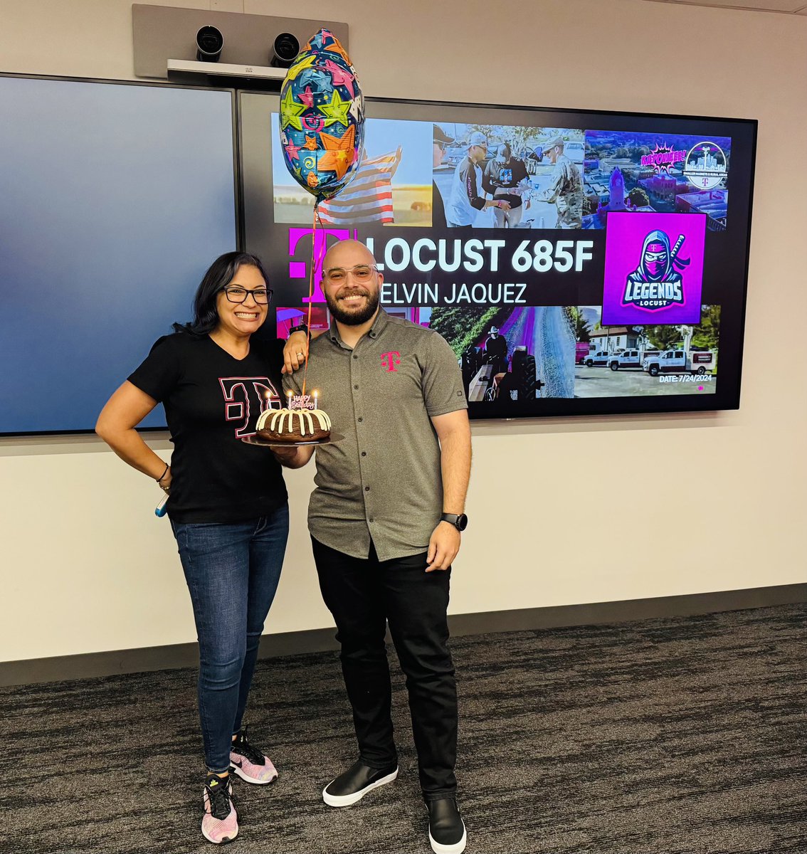 TiNaDeTre's tweet photo. Q2 QBR meeting highlights: @JaQuezTMO @KyraPTMO #1 store in the section & #KAPOWEEENATION for Q2! @ashleyb357 racked up all 3 RAM AORs. @AntRuiz94 was recognized for VIA “Create Happy Customers” by our director @ChappyCLT & it was @JaQuezTMO birthday! What a jam packed day!!! https://t.co/byz8AQeYHA