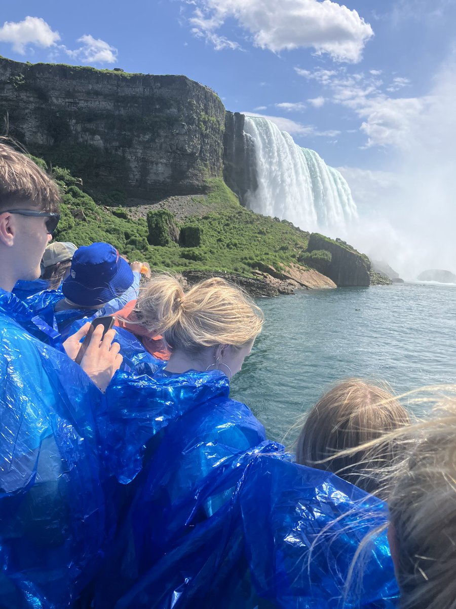 antonylittle's tweet photo. Itβs rather βobviousβ but Niagara Falls is one of the most amazing places weβve been to - and no better way to see it than on the @maidofthemist #teamLittle https://t.co/UqRgRE5DN9