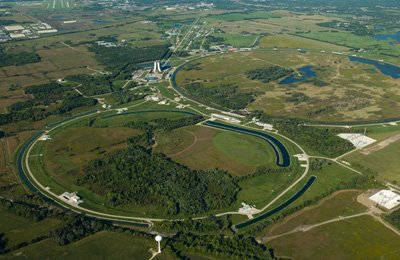 <a href="/thejspaceonx/">☀️👨🏻‍🦳 𝐓𝐡𝐞𝗃𝐒ρα𝖼𝖾O͓̽n𝕏 🥾🐍</a> Did you know there is a mini CERN @ Fermilab 30 min outside of Chicago in Batavia, Illinois?!?