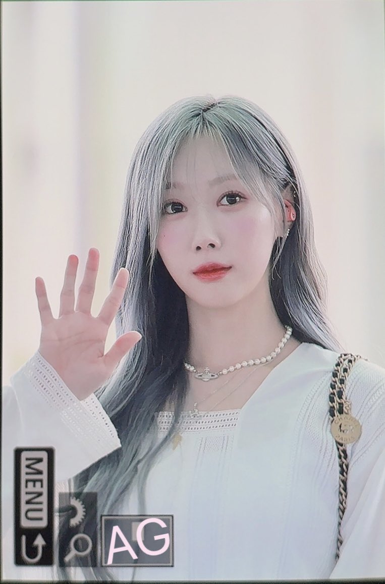 AriesGuardian2's tweet photo. 240726
ICN 한동 인천출국 프리뷰
  
🎀🥰

 #한동 #드림캐쳐 #handong #dreamcatcher #韩东 https://t.co/mmxIyk1eCs