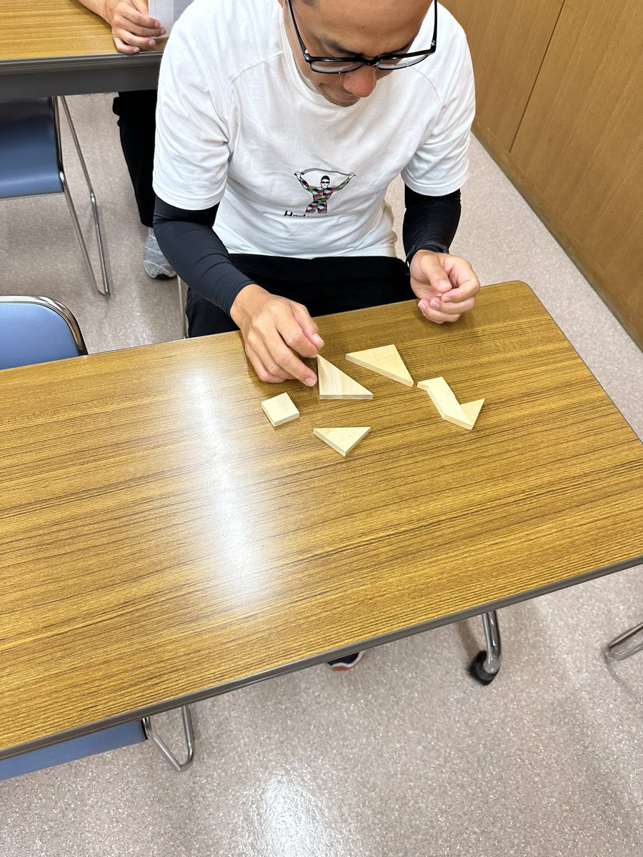 terada47's tweet photo. 昨日は勉強会OBや体験者も参加してコーチングセミナー開催。
何回やっても新たな気づきがある。。 https://t.co/S22qNecyWp