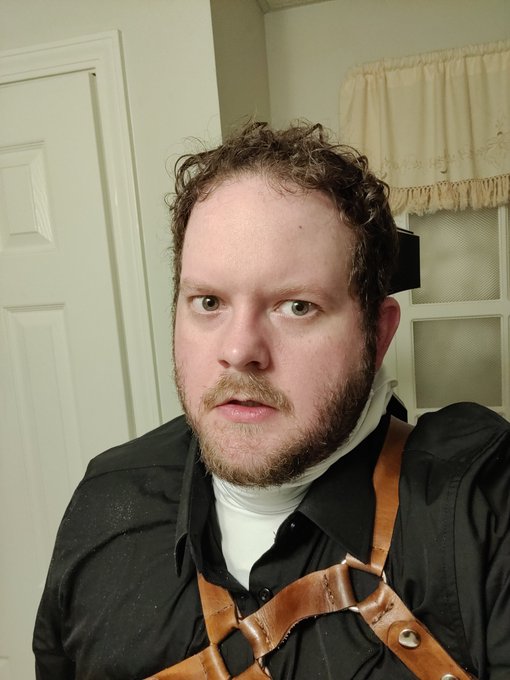 >tfw I can't unclamp my helmet and end up ripping the thing off my head and destroying the hinges https://t