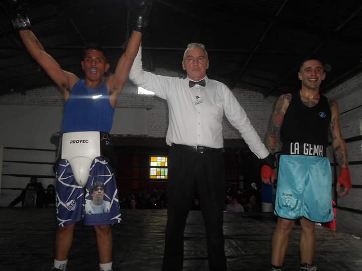 robicobe's tweet image. BOXEO AMATEUR WPC EN LA INAUGURACIÓN DEL COMPLEJO EL PUENTE DE MARCOS PAZ
worldpugilismcommission.com/una-inauguraci…