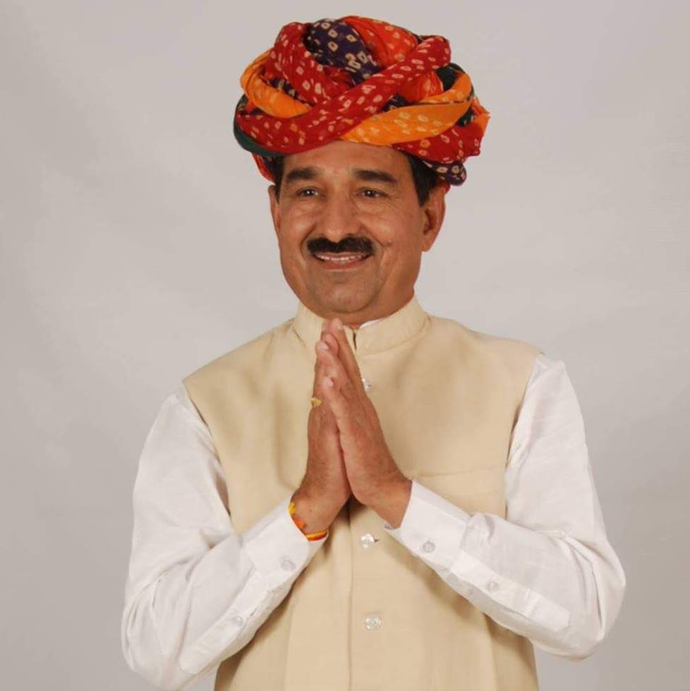 ShjitendraSingh's tweet photo. भारतीय जनता पार्टी के वरिष्ठ नेता और राज्य सभा सांसद श्री मदन राठौड़ जी को भारतीय जनता पार्टी, राजस्थान का प्रदेश अध्यक्ष बनाए जाने पर हार्दिक बधाई और शुभकामनाएँ।
@madanrathoree  @BJP4Rajasthan  @BJYM  @BJYMinRaj https://t.co/TWq24fh12U