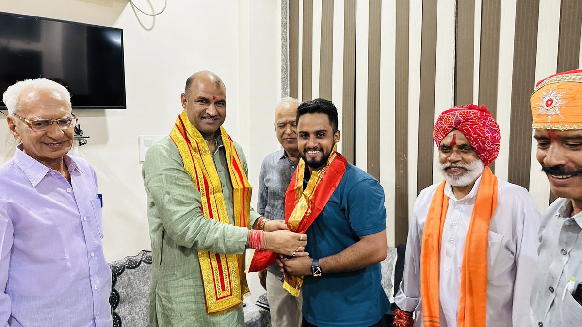 ShjitendraSingh's tweet photo. आदरणीय सी॰पी॰ जोशी सा॰ को सफलतम कार्यकाल की बधाई एवं शुभकमनाए।
@cpjoshiBJP @BJP4Rajasthan https://t.co/YrgNVJMCzt