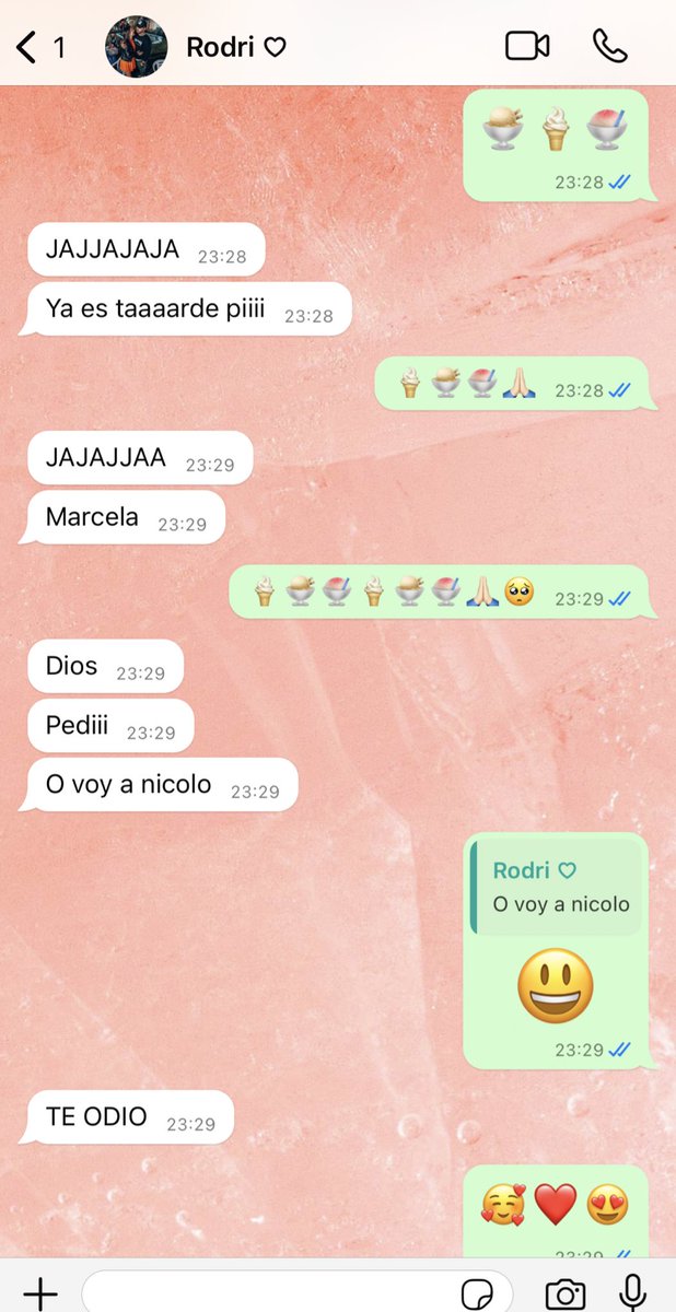 Solo con emojis. Aprendan 😂