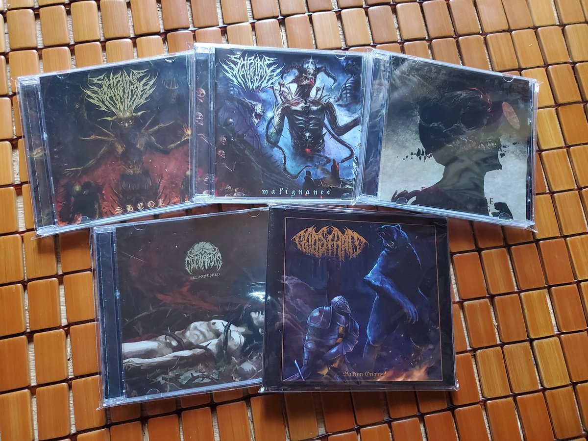 kubowktk's tweet photo. Realityfadeのセールで買ったCDが到着🇺🇦⛴️🇯🇵
これで約￥8000は良心的◎

#ShrineOfMalice
#APretextToHumanSuffering
#Cogitations
#Godsfarm https://t.co/nQxOZMHKm6