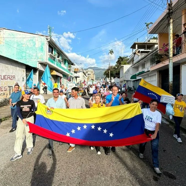 Gran cierre de campaña del municipio Ayacucho en apoyo a nuestro candidato Edmundo Gonzalez y nuestra lider Maria Corina.

#TachiraConEdmundo #VenezuelaConEdmundo #VamosAGanar