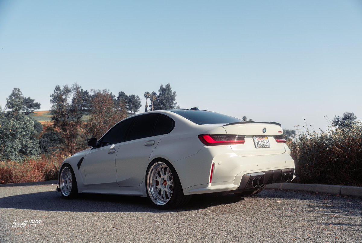 𝚎𝚕𝚒 tweet media