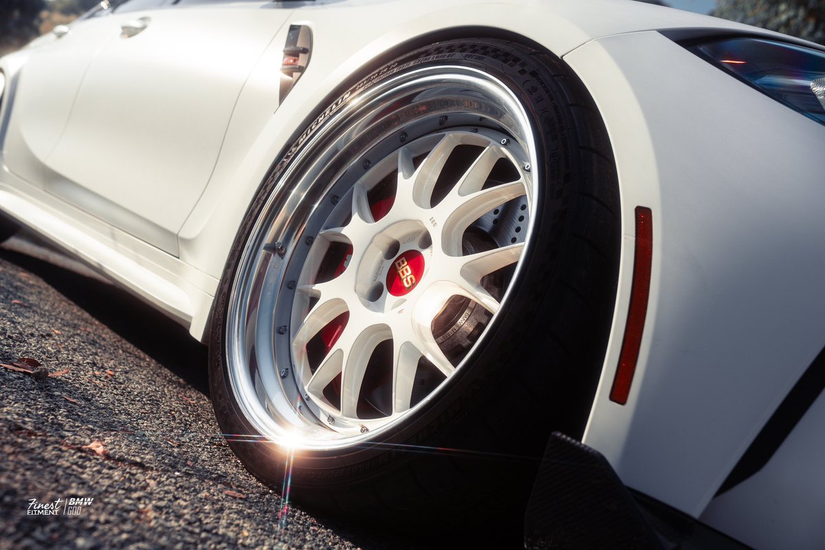 𝚎𝚕𝚒 tweet media