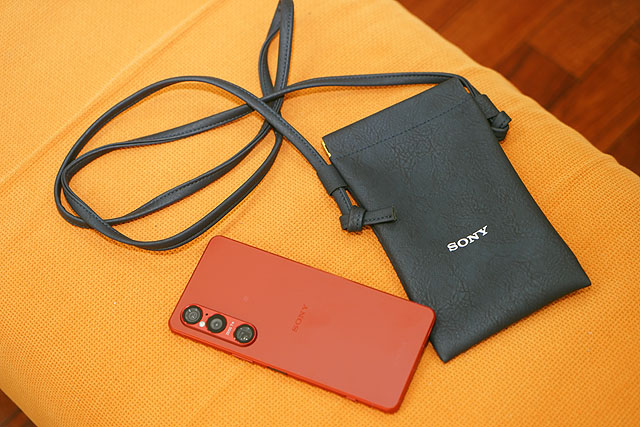tenin_sato's tweet photo. 【納期情報】Xperia 1 VIのスカーレットモデルが今日明日でソニーストアから大量出荷 https://t.co/9hQK2Ox0kU
#Xperia1VI #ソニーストア #SonyShop #Tecstaff #店員佐藤 https://t.co/1SO09TQEfp