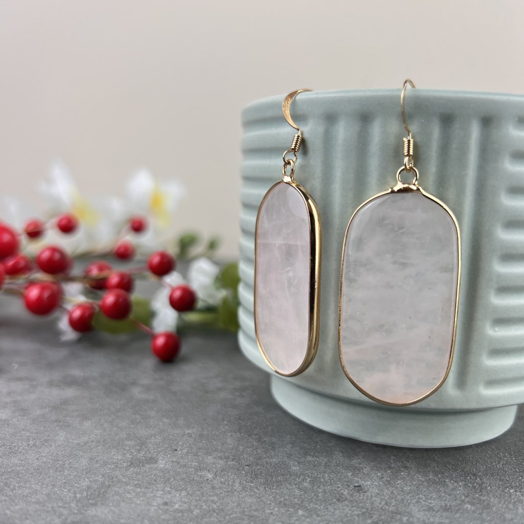 Lotuscreationus's tweet photo. Natural Rose Quartz Earrings ✨ 
#lotuscreationsus #natural #gemstone #handmadejewelry #earrings #etsyhandmade #trendy #jewelry #etsyproducts #etsyusa https://t.co/gf7Ox2HRSp