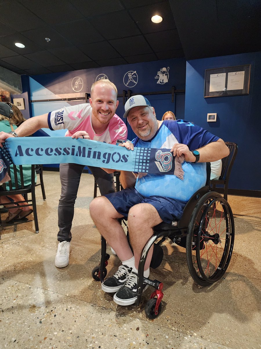 bwheels_21's tweet photo. Great to see Eric Leonard after the match! Great picture repping @accessimingos ! #SoccerIsForEveryone https://t.co/SZph2Cu2hs