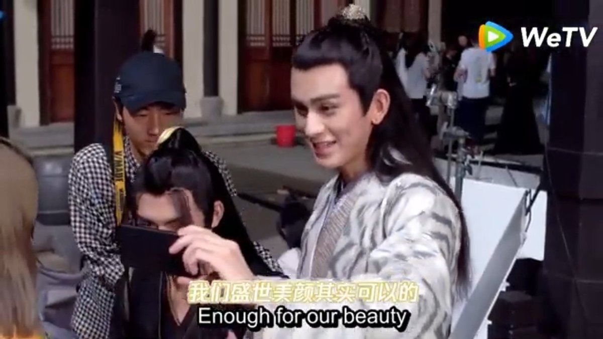 They know that they're hot 😭🤭❤️