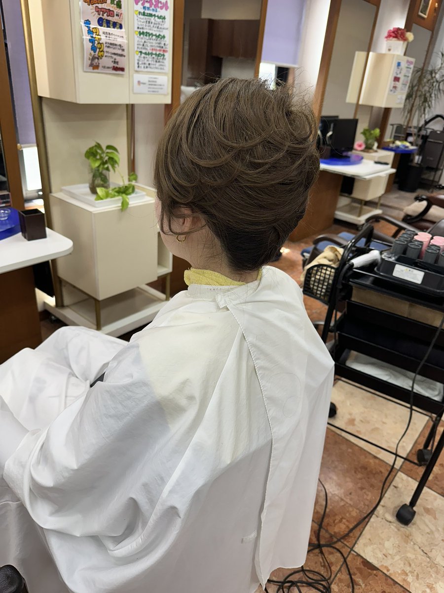 golfhiarmake's tweet image. デタラメやったら出来た

#デタラメ
#インチキヘアメイク
#カリボソ美容師