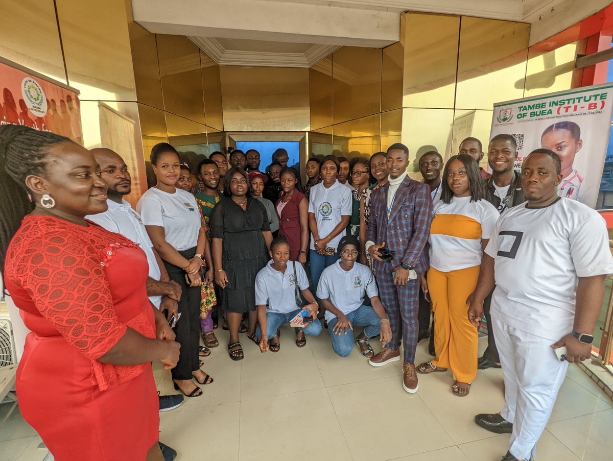 youthonpurpose2's tweet photo. Youth Capacity Building Conference 2024 edition with our team in Buea! 

We have a vision to empower and raise a new generation of young entrepreneurs and leaders for sustainable development.
@UNYouthAffairs  @UBuea #conference #youth #empowerment https://t.co/EcmNC8vBPR