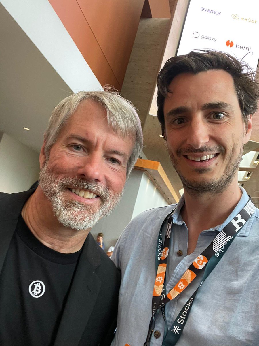 PersistenceOne's tweet photo. The energy at @TheBitcoinConf in Nashville is electric! ⚡️

The biggest and most exciting #Bitcoin conference is buzzing, and so are we! 🐝

LFG! Day 1 in the books 🦾👇🏼 https://t.co/Z9xnBpKBfY