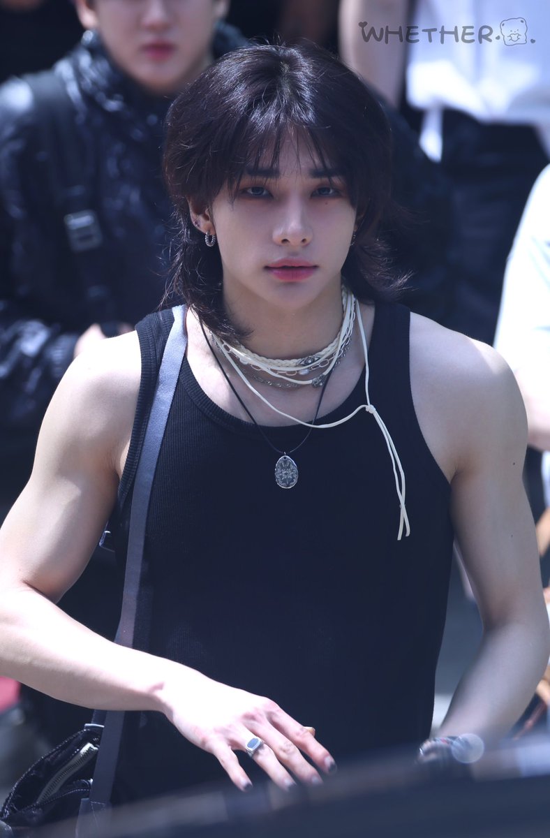 whetherfor0320's tweet photo. 240726 kbs

#현진 #hyunjin #straykids https://t.co/wH8Op7yBl4