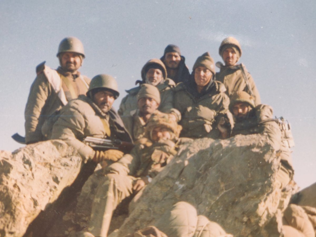 khushal1954's tweet photo. #25YearsofKargilVijay ..Honouring the valiant heroes of Kargil on this Vijay Diwas. Their courage and sacrifice ensured our nation's victory and sovereignty. 

Proud to have served alongside such brave souls. Jai Hind! 🇮🇳 #KargilVijayDiwas #HeroesOfKargil https://t.co/33DAXyuvsh