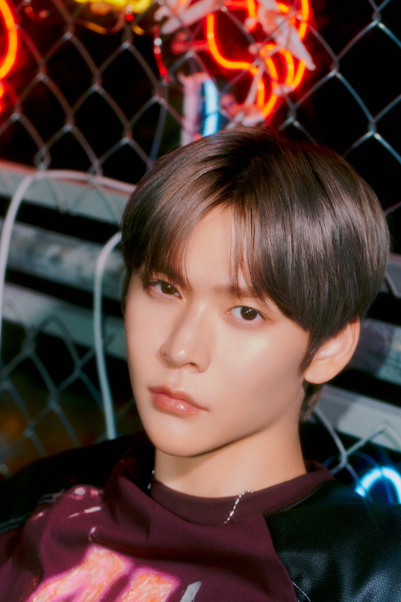 RIIZE_JPN's tweet photo. RIIZE 【Lucky - The 1st Japan Single】
🎧 Digital Release ➫ 2024.07.29
💿 Single Release ➫ 2024.09.05

#RIIZE #라이즈
#EUNSEOK #은석
#RISEandREALIZE
#Lucky #RIIZE_Lucky https://t.co/6aEsRrpnq1
