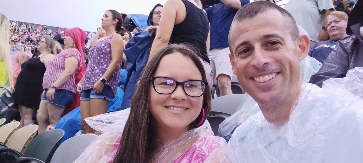 YacobozziMrs's tweet photo. Took @Sgt_Yacobozzi on a date to see @NKOTB in the rain. He was the 6th most popular man in the stadium #nkotb #magicsummertour2024 #firstconcert https://t.co/ooEY2kG0Wk