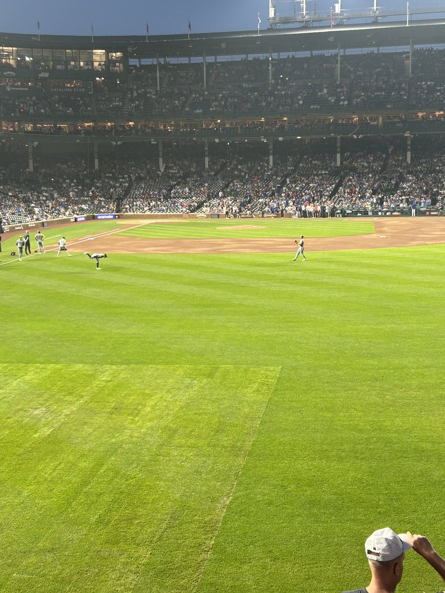 BrentKleinjan's tweet photo. Wrigley Field https://t.co/6V01t8hymh