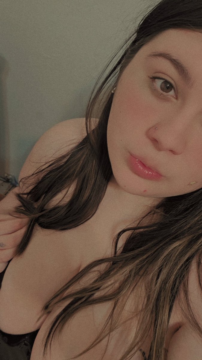 PrincessAria18x's tweet photo. Guys!! My onlyfans is $3 this month but only for 4 more days!! #nsfwtwt #nsfw #onlyfansfree #onlyfansmodel #onlyfansbabe #onlyfans #SellingContent #contentforsale #bdsm #kinkydesires #porn #chubbychick #kink #spitslut #cumtributeูs #pussy #onlyfanscreator #gamergirl #cumwithme https://t.co/faLyq7kmxE