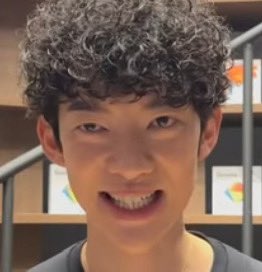soooooonannsu's tweet photo. ジーンライフのcmがよく出てくるのだが。ダイゴはなんでこんな逆光で撮影したんだ？w

顔に影ができてすっげぇ怪しい商品を紹介してる感が半端ないんだがw

遺伝子検査は系は人類として研究すべき事ではあるが、うーんw胡散臭いw https://t.co/lrmx7D90ig