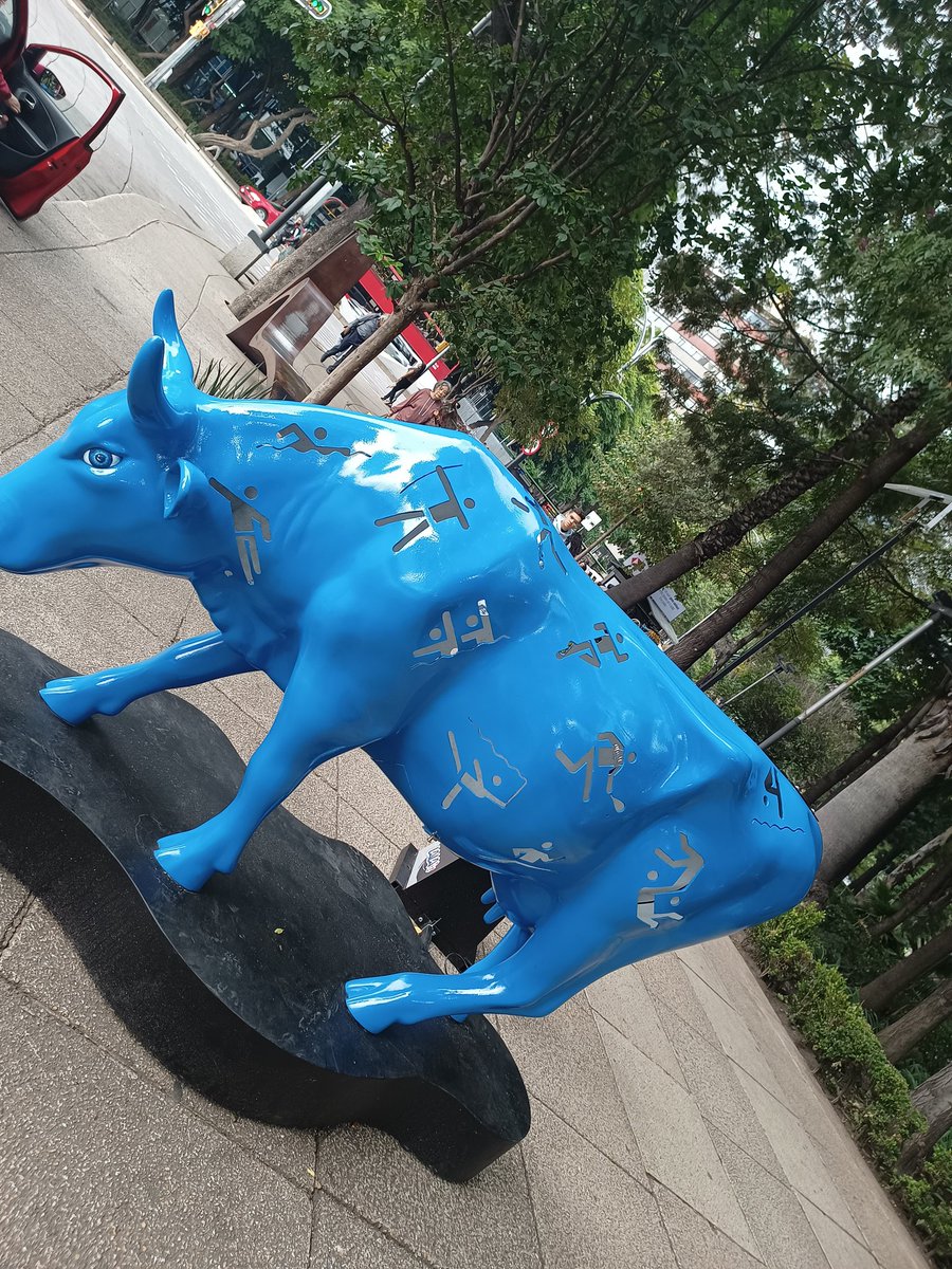 aydeeherrera's tweet photo. Vaca olímpica @CowParadeMX 🎉🎉🎉 https://t.co/3wrWJn8ZYh