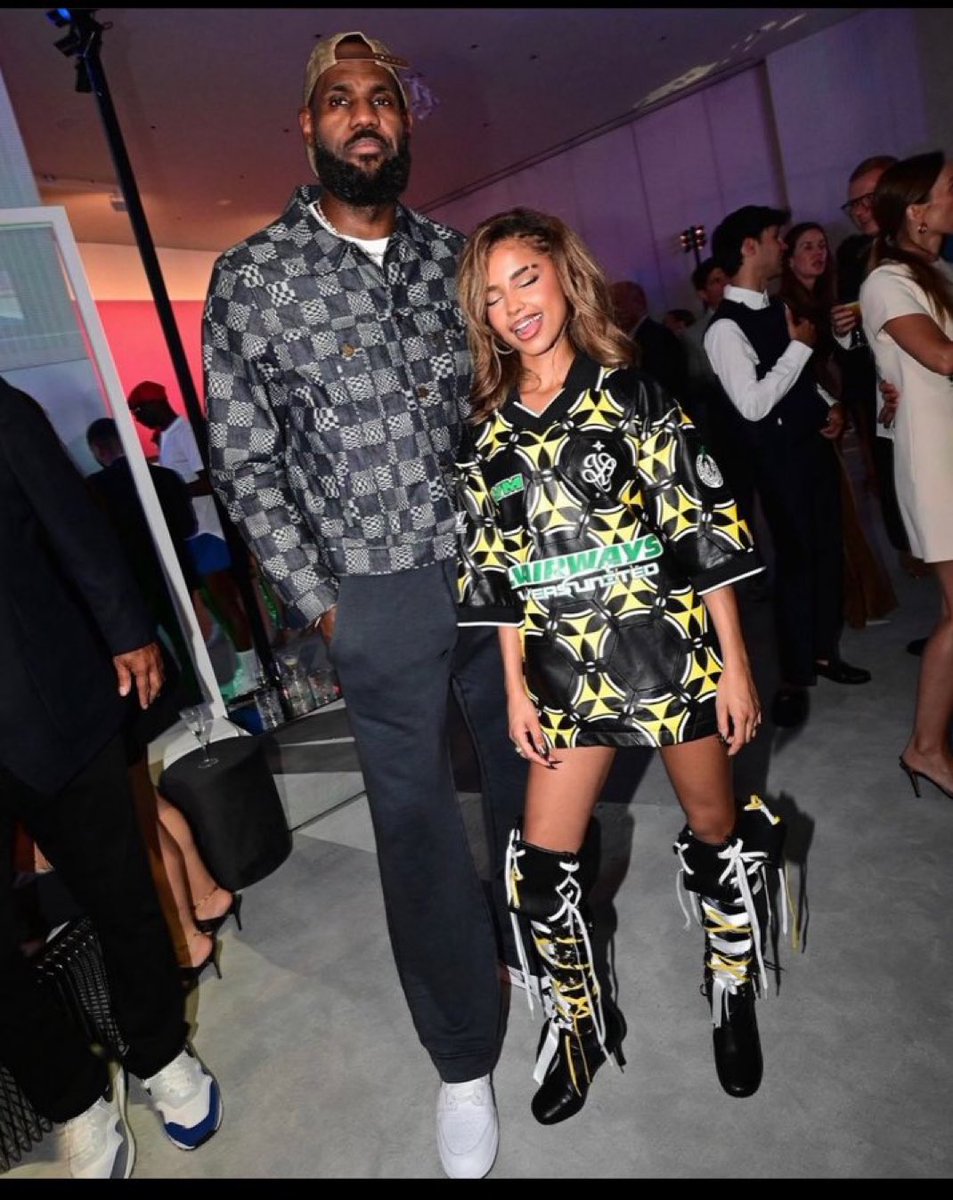 Textbook form. Hands in pockets. No smile. Gap. We’ll never see another one like him. Generational talent.