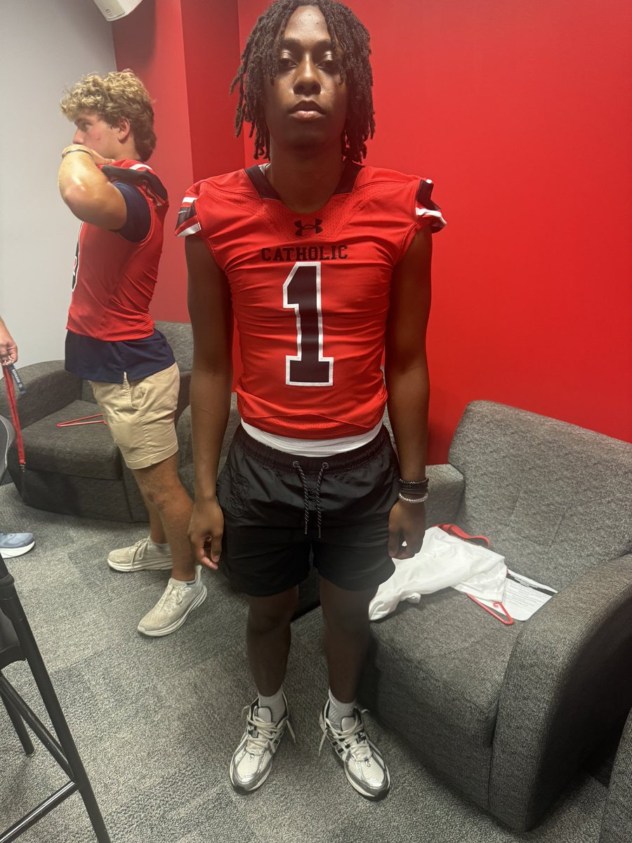 JamarGrier5's tweet photo. Had a great time @CatholicU_FB today! Can’t wait to hopefully visit again @Coach_Beech42 @CoachMikeGut https://t.co/4RlEiFa8d4