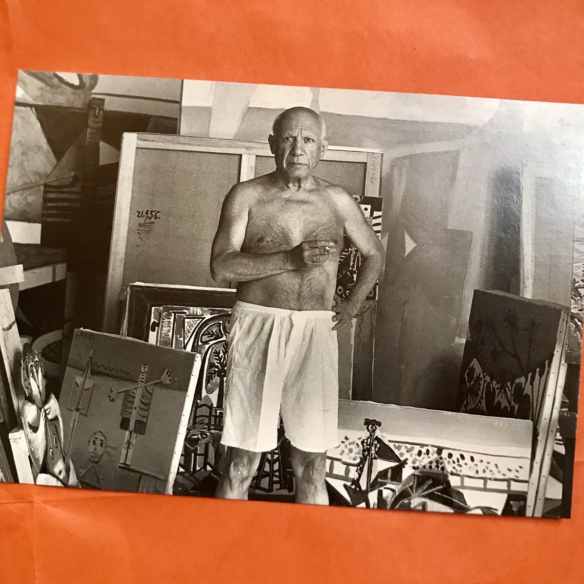 bananapple's tweet photo. 🌬 What’s Heatstroke? 🩳 #Picasso 🎐
#AvoidHeatstroke #クールビズ 🥵 https://t.co/m4DRwastjC