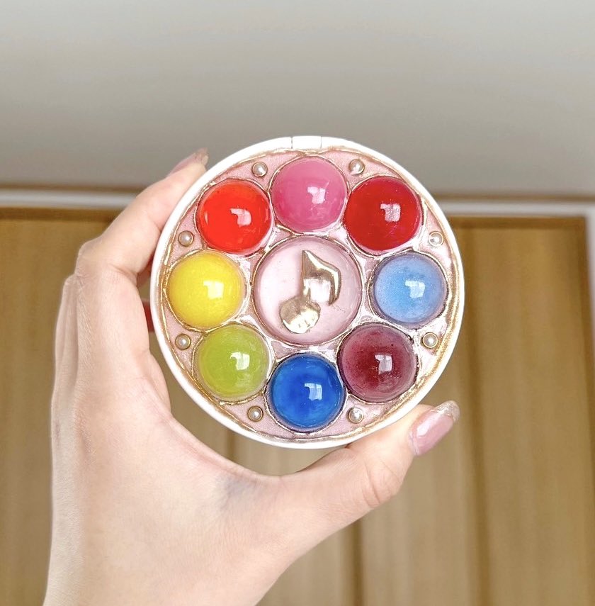 おジャ魔女どれみにハマった姪っ子の為にオバサンの私は見習いタップ自作しました笑

子供向けのYouTubeでテレビ占領されるの嫌すぎて、アマプラの東映チャンネル登録して私も一緒に見て楽しい(おジャ魔女世代なので)おジャ魔女どれみ見せてたら見事にハマってくれた😂👏笑