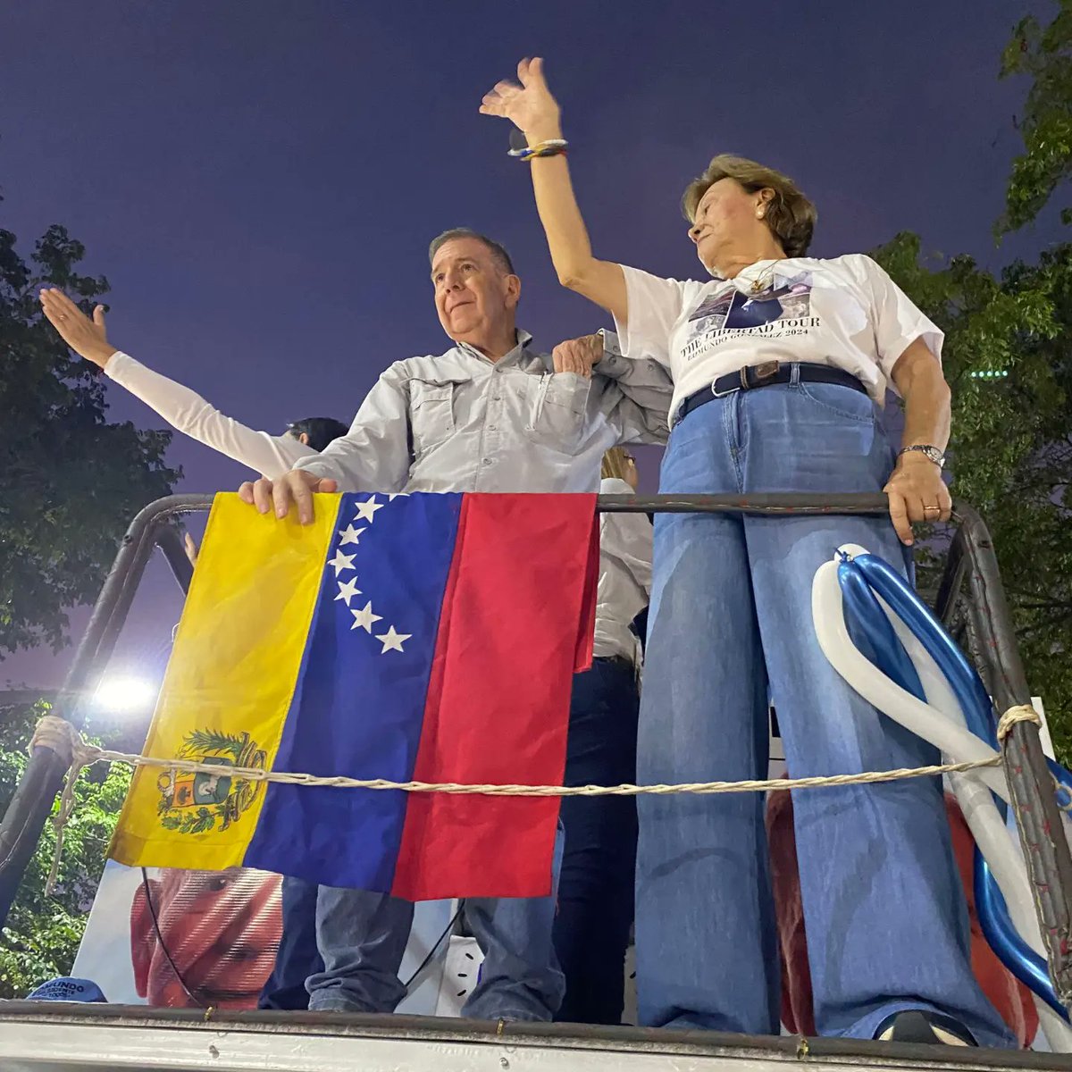 Rafael Sivira tweet media
