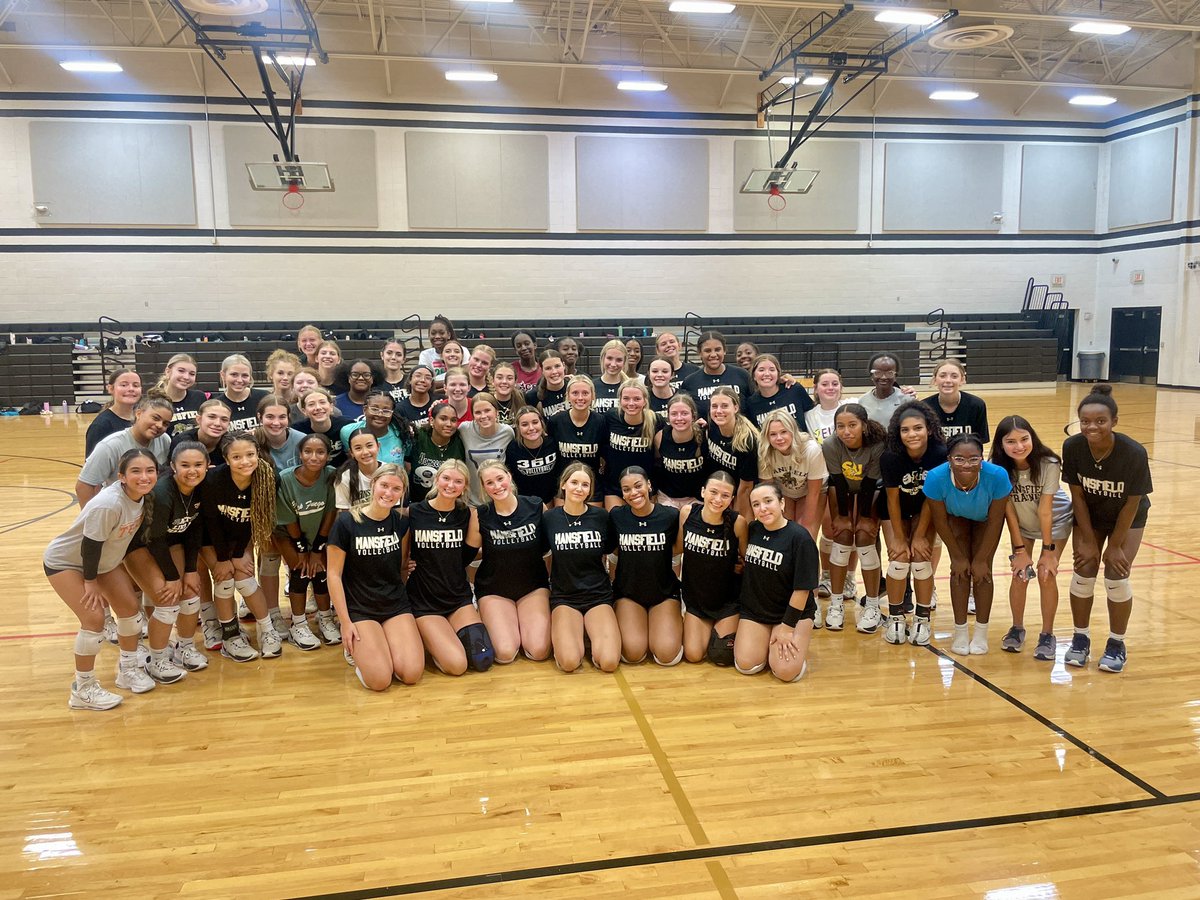 Mansfield_Vball's tweet image. #workthisweek #ittakeswhatittakes 💛🐯🏐🖤