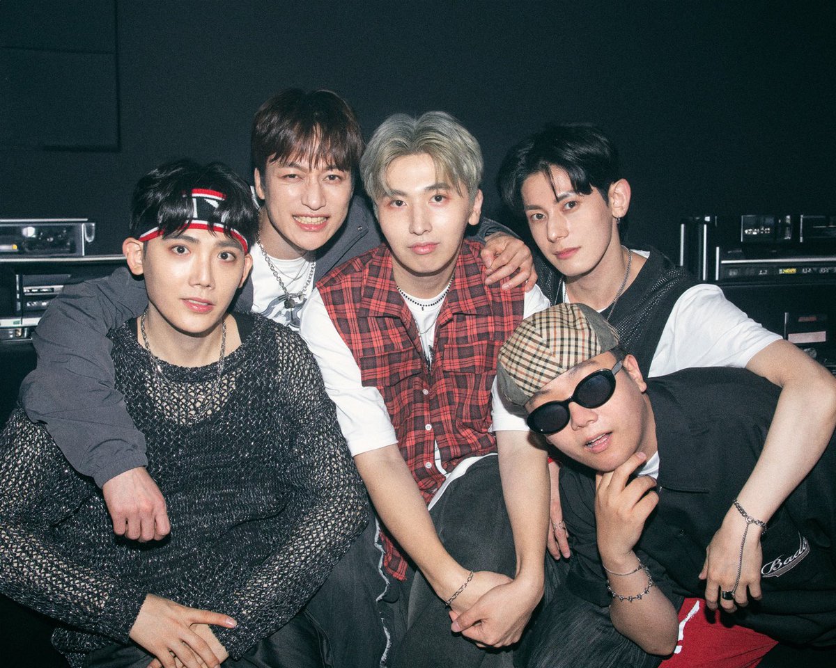 i2mixxx's tweet photo. 韓国のギャグアイドルグループKOKOON(코쿤)として2年9ヶ月ぶりにリリースされるDANCE NOWの活動を一緒にすることになりました😊昨日音源とMV公開されたので、是非是非見てください🤍
https://t.co/4GHRrydlkE https://t.co/wGlmX1OGVo