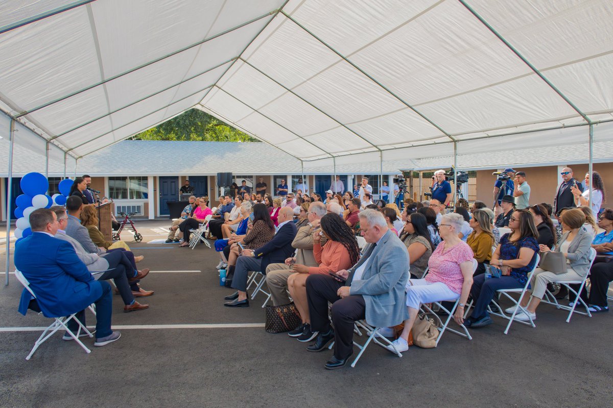 kimwarmsley's tweet photo. Yesterday was a day of celebration as we gathered to mark the historic opening of Town Center Studios. This ribbon-cutting ceremony is not just a formality but a powerful symbol of hope and progress for Stockton. https://t.co/OhECQMkVzu