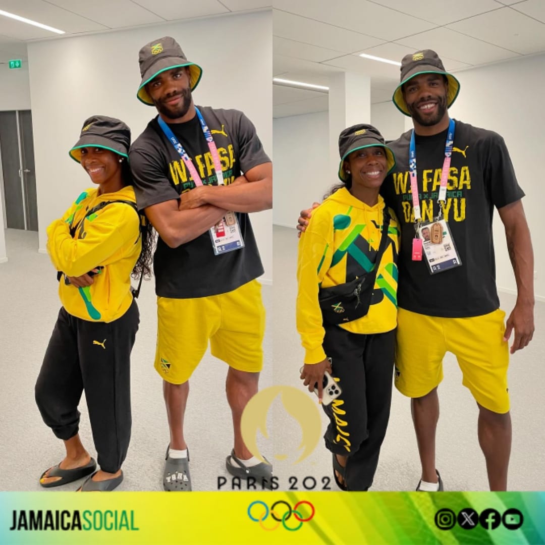 CassiusWatson's tweet photo. #PictureThis 📸: Our team captains for the @paris2024 Olympics, Shelly-Ann Fraser-Pryce @realshellyannfp and Yona Knight-Wisdom @yonakw, are sorting out their poses ahead of Friday's opening ceremony.
#newsandnotes #paris2024 #Olympics #Jamaica #jamaicasocial https://t.co/oRRJE44a6f
